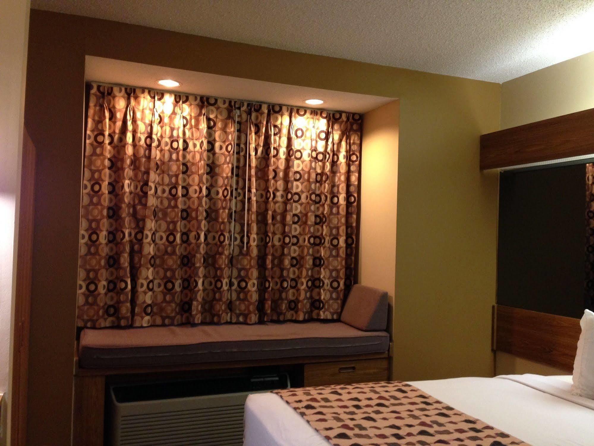 Guest Inn Pigeon Forge Exteriör bild